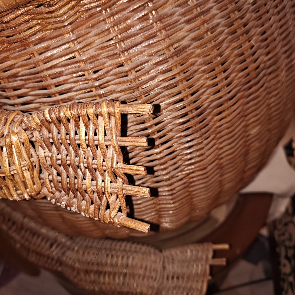 Vintage MCM Wicker Frog Basket - Picture 7 of 10